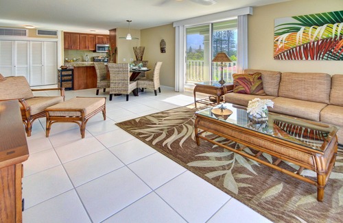 Historic Lahaina Front Street Condo | Bright Corner Oceanfront Unit with Stunning Sunsets