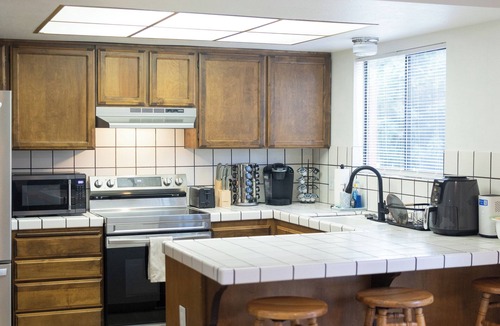 Redding House | Bright & Cozy 3-Bed Home with Large Deck — Minutes from Redding’s Best Outdoors