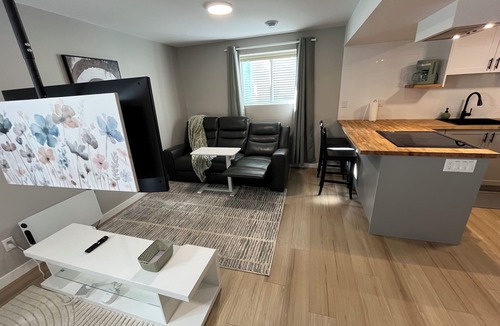 Fort Saskatchewan Apartment | Bright & Cozy Basement Suite – Perfect for Work or Adventure