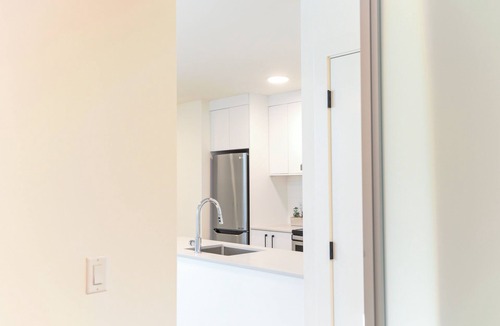 Kitsilano House | Bright & Cozy Kitsilano Suite | Walk to Beach