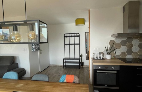 Brison-Saint-Innocent Apartment | Bright duplex with terrace and lake view – Brison-Saint-Innocent