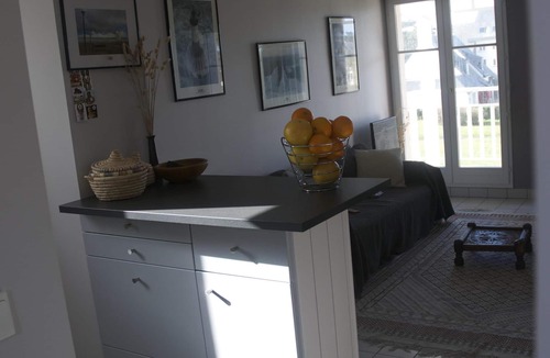 Rotheneuf-Le Pont Apartment | Bright duplex balcony and small sea view, 100 m from Val beach, St Malo Rothéneuf