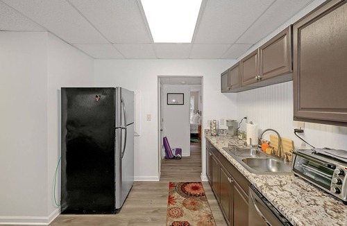 North Decatur House | Bright & Efficient Apartment for Extended Stays!