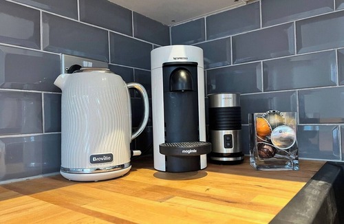 Wimborne Apartment | Bright, first floor, one bedroom flat in Wimborne.