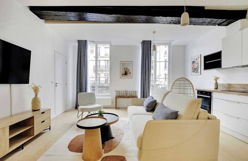 Arts-et-Metiers Apartment | Bright Flat in Central Le Marais with 2 Bedrooms and central AC