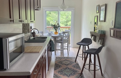 Harbourview House | Bright fresh with Harbour views close to everything
