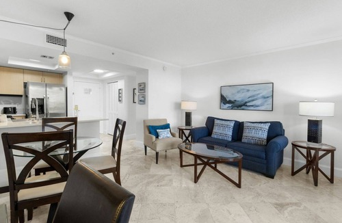 Coconut Grove Hotel | Bright Grove Getaway with Pool Access | 0.4 mi to CocoWalk