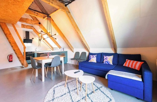 Rudow Apartment | Bright Hideaway (70 sqm) near BER Airport