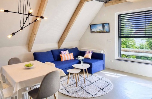 Rudow Apartment | Bright Hideaway (70 sqm) near BER Airport