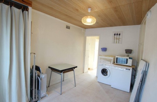 Saint-Pair-sur-Mer Cottage | Bright house in Saint-Pair-sur-Mer with garden and pets allowed