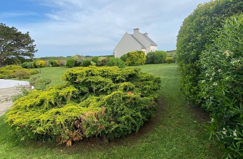 Groix House | Bright house in Groix with garden