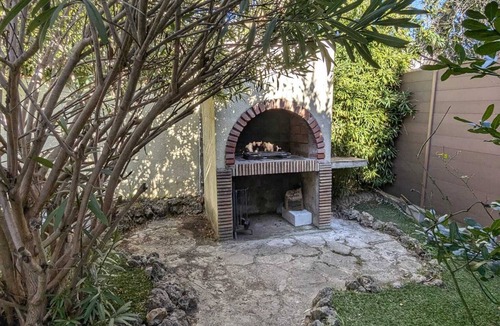Lemasson House | Bright house with BBQ area close to town center and 15 minutes from the beach