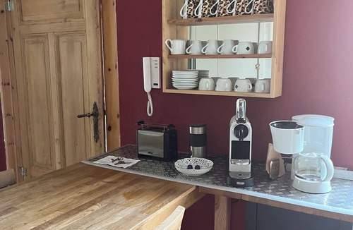 Adlershof Apartment | Bright individual 2-room apartment with private bathroom and balcony