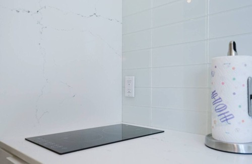 Piedmont Avenue Apartment | Bright Minimalist Studio Walkable to Piedmont Ave
