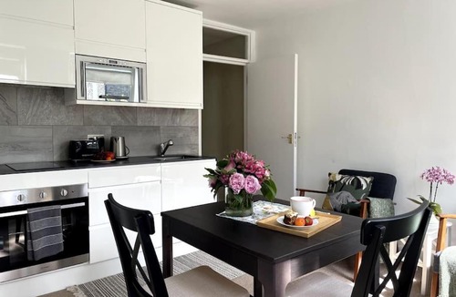 Munster Apartment | Bright & modern 1-bed flat in the heart of Fulham
