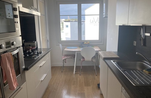 Antibes City Centre Apartment | Bright, modern apartment in town center