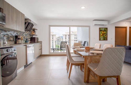 Barrio Los Villalobos Apartment | Bright & Modern Condo in Jacó – Steps from the Beach