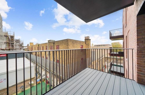 Northcote Apartment | Bright & Modern Studio by Clapham Junction
