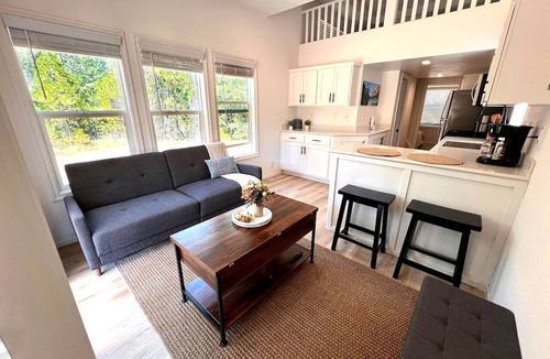 Groveland Cabin | Bright Modern Tiny Retreat with Yoga Dome Near Yosemite, Groveland, California