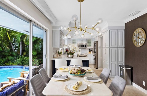 Imperial Point Villa | Bright & Modern Villa with Private Pool in Fort Lauderdale - 30 min to FIFA!