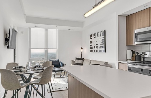 Vienna Apartment | Bright Monochromatic 2BR in Tysons w/Amenities + Pools/Gym/Boro Area