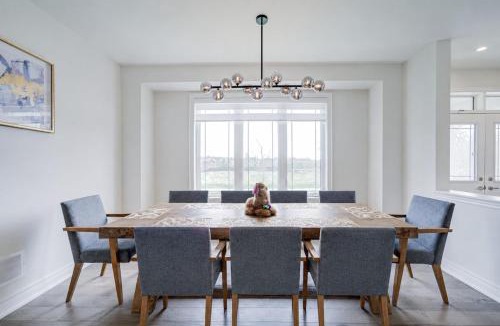 East Gwillimbury Apartment | Bright New 5BR 4BA Entire Home