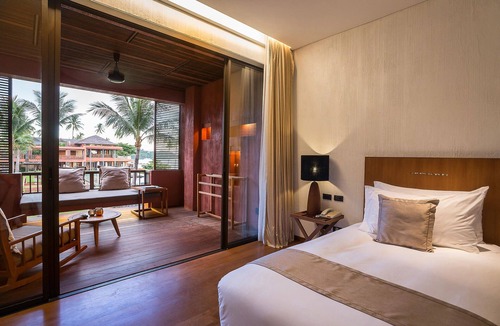 Bophut Hotel | Bright Ocean View Stay near Bophut Beach & Fisherman’s Village