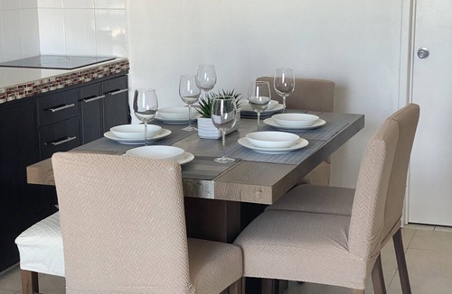 Zona Hotelera Villa | Bright Oceanfront Retreat for 6 - Balcony & Beach Access - Villas Marlin