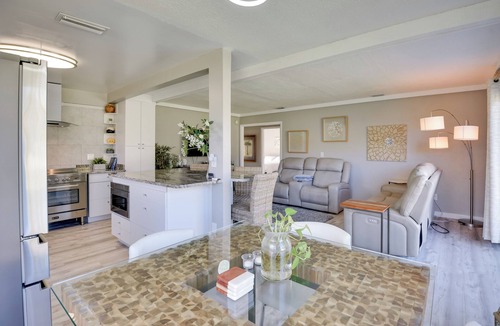 Ormond Beach Cottage | Bright Ormond Beach Home ~ 14 Mi to Daytona!