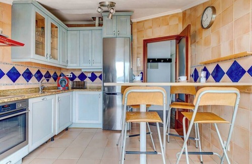 Behobia Apartment | Bright penthouse with terrace, Irún | Parking | 4Pax, IR Property Management