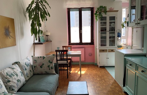 Centro Direzionale Apartment | Bright & Pop Flat Isola & Central Station Hub