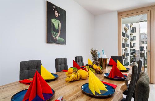 Smichov Apartment | Bright Royal Elegance