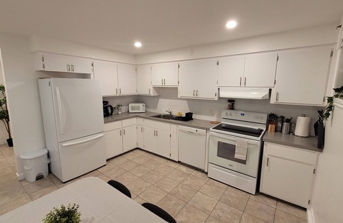 Ahuntsic-Cartierville Condo | Bright & Spacious 2 bedroom