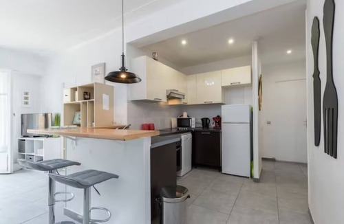 Centre Ville-Gare Apartment | Bright & spacious 2 beds close by Ave. Jean Medecin & Nice-Ville