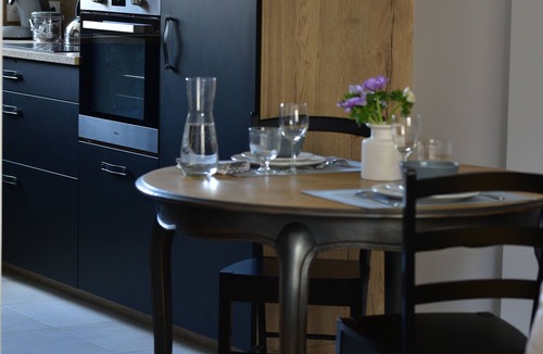 Caen City Centre Apartment | Bright, spacious apartment in town center
