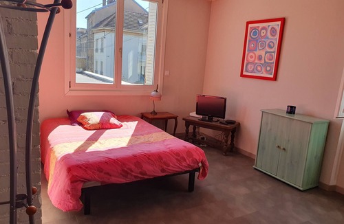 Besancon Apartment | Bright, spacious cocoon 5 min from station