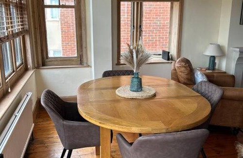 Sheringham Apartment | Bright, spacious flat close to beach, Cliff Road