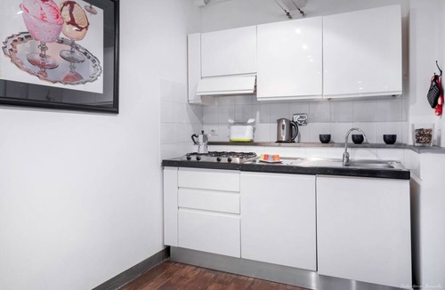 Santa Maria Novella Apartment | Bright & Spacious Florence Apartment Walk to Duomo Ideal for Families