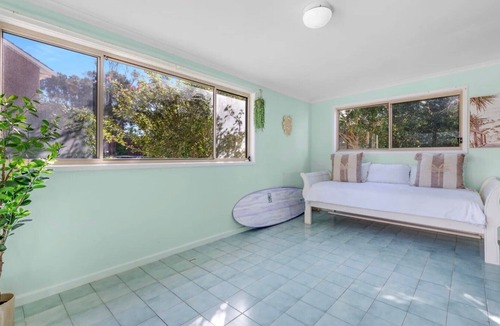 Berrara House | Bright, spacious, quintessential, 2-storey beach house w/prime position & views