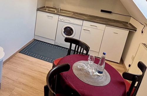 Bayreuth Apartment | Bright studio apartment - central, close to the train station, Bayreuth