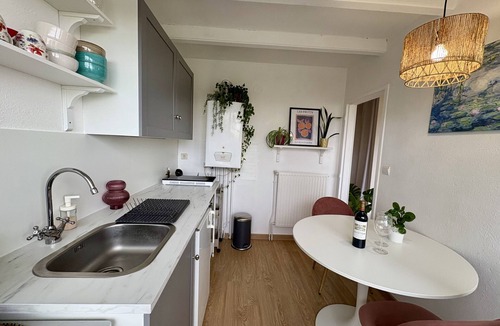 Lestonat - Monsejour Apartment | Bright studio apartment with balcony