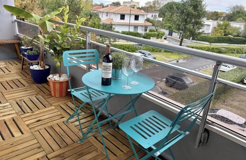Lestonat - Monsejour Apartment | Bright studio apartment with balcony