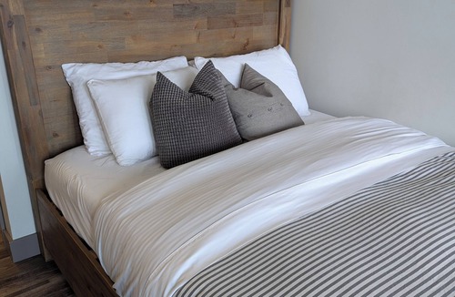 Whistler Village Hotel | Bright studio on Main street with hot tub/sauna