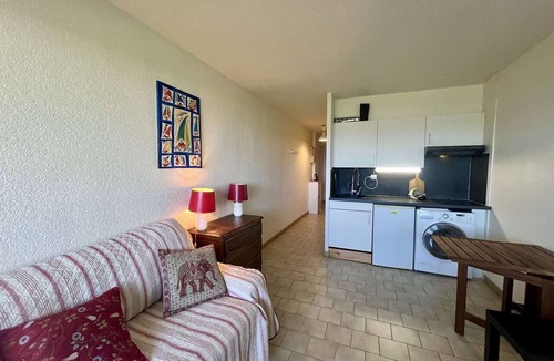La Tamarissiere Apartment | Bright studio with garden view - 2 guests