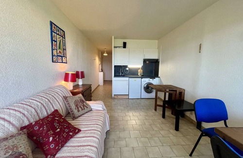 La Tamarissiere Apartment | Bright studio with garden view - 2 guests