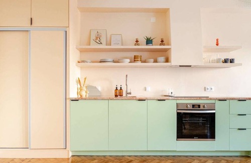 Cacilhas Apartment | Bright Studio with Terrace in Almada
