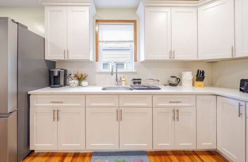 Dorchester Apartment | Bright & Stylish 4BR Apt Boston Getaway w/Free Parking & Pet-Friendly 27