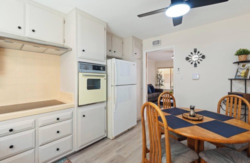 Downtown Long Beach Condo | Bright & Stylish Condo in Downtown Long Beach