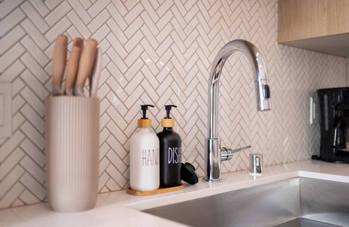 San Bernardino County Apartment | Bright & Stylish King 2B2B｜Resort Pool & Spa