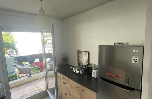 8th Arrondissement Apartment | Bright T2 with 2 balconies & fitted kitchen - Lyon 8, near Monplaisir